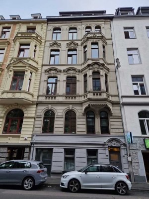 Belgisches Viertel 2-Zimmerwhg., Wohnküche, Jugendstil