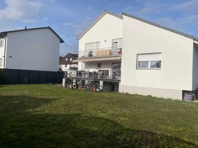 Privatanbieter!  helles, geräumiges drei Familienhaus mit moderner Einbauküche zu verkaufen