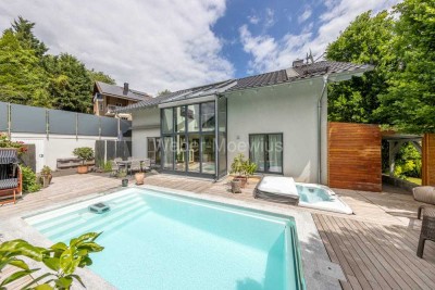 Modernes Eigenheim mit Pool, Garage und hochwertiger Einbauküche