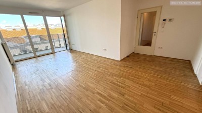 Neubauwohnung im Dachgeschoß mit 6,77m² großem SÜD-Balkon