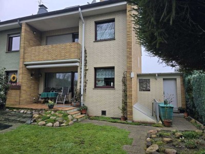 Sofort bezugsfrei! - Reihenendhaus mit großem Garten und Garage in Pulheim