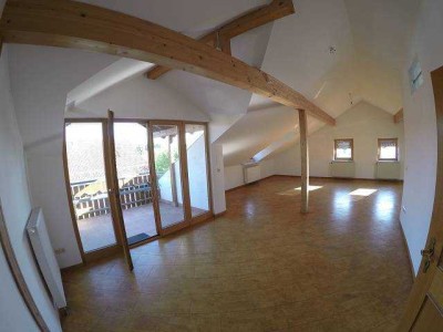 Dachgeschosswohnung loftartig ausgebaut