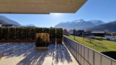 Großzügige Ferienwohnung mit Ausblick zu verkaufen