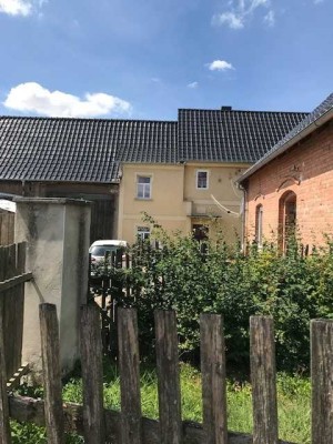 Ehemalige Hofstelle 
mit Nebengebäuden