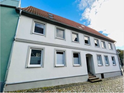 Zweizimmer Altstadtwohnung im EG  links
