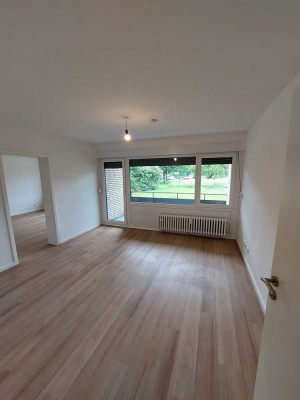 Top renovierte 2 Zimmer Wohnung im Erdgeschoss mit Balkon!
