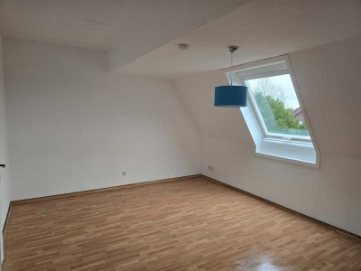 550 € - 90 m² - 4.0 Zi.