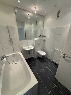 Helle, großzügige 4-Zimmer Wohnung in Mainz