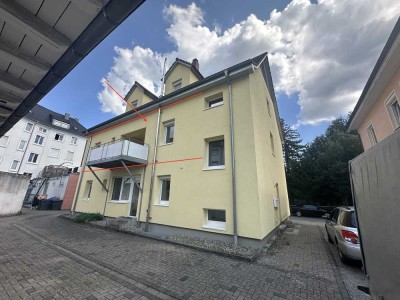 Sanierte 4 Zi. Whg. 1.OG. mit Balkon, nähe Stadtmitte, ab sofort bezugsfertig