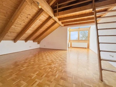 Exklusive DG-Wohnung mit gehobener Innenausstattung mit Balkon und EBK in Trostberg