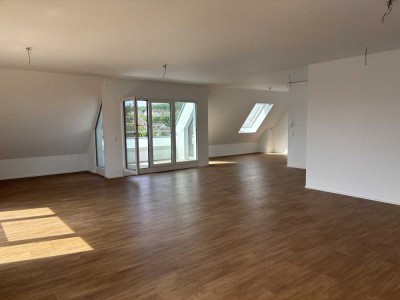 Exklusive, neuwertige 3-Zimmer-Wohnung mit geh. Innenausstattung mit Balkon