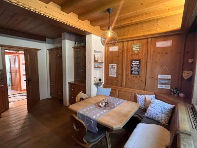 Schöne 2,5 Zimmer Wohnung mit Terrasse