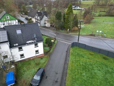 Teilsaniertes Einfamilienhaus zum Ausbau mit viel Potential