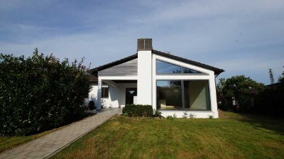 Für Gartenliebhaber! Schöner Bungalow mit großem Garten