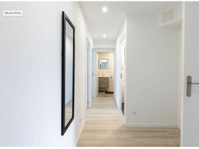 Provisionsfrei Etagenwohnung in 63477 Maintal, Eichenheege