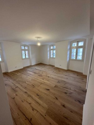 Exklusive, sanierte Wohnung im Herzen von Freinsheim