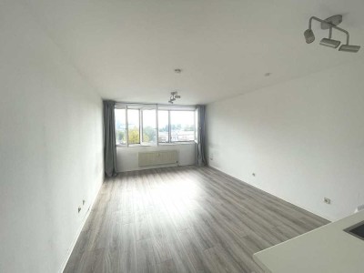 Renoviertes Apartment mit großzügiger Fensterfront in Flingern-Nord - Besichtigung ab dem 08.10.25