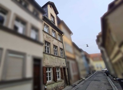 Teilweise sanierungsbedürftiges Haus in Bamberg