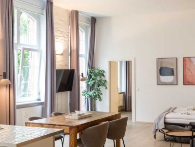 HOMESK - Teilgewerbliches Wohnen im Altbau-Studio im ruhigen Hinterhof nahe Schönhauser Allee