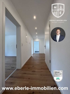 Große 4-Zimmer-Wohnung in ruhiger Lage mit Balkon