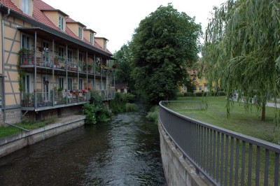 Wunderschöne 3-Zi Wohnung im Erfurter Venedig mit Balkon über der schmalen Gera, Terrasse und Garten