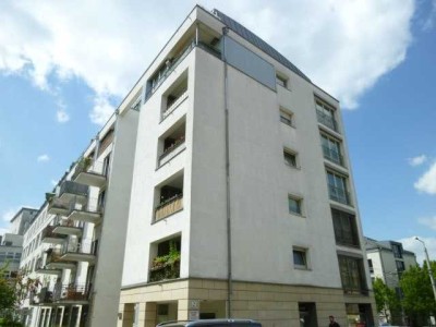 Wohnen im Herzen der Neustadt! großzügig helle 3-Raumwohnung mit ruhigen Balkon. NICHT WG-geeignet!