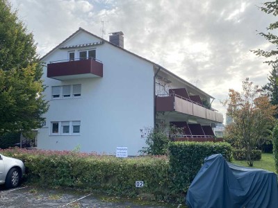 2-Zimmer, 100 m zum See, 400 m ins Zentrum, ab sofort, 1 Person, keine Tiere, kein Aufzug