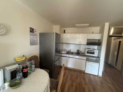 RESERVIERT !!! Kapitalanleger aufgepasst !!!
Leerstehende Wohnung mit Stellplatz in Top Lage