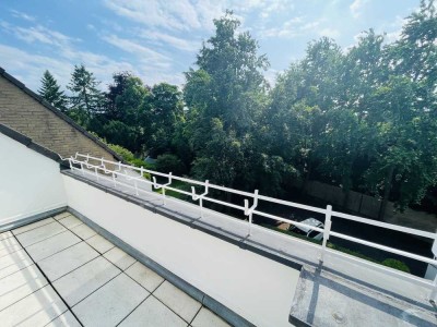 Sonnige Maisonette mit 2 Balkone im Villenviertel von Meerbusch