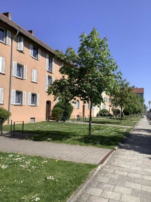 Kernsanierte 2,5 Zimmer Wohnung plus große Wohnküche