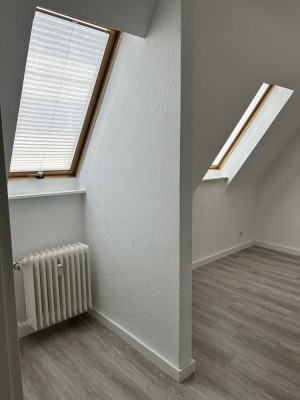 schöne renovierte 2 Z Whg in der Innenstadt