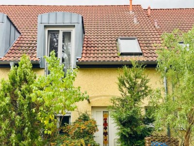 Ihr neues Zuhause wartet – gemütliches Reihenhaus mit Gartenidylle und Platz für die Familie