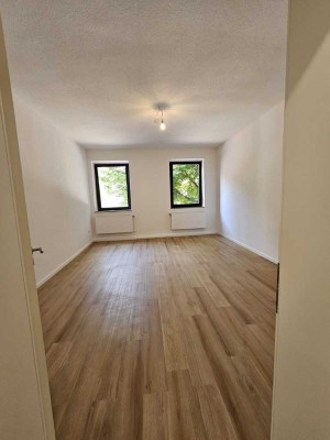 Sofort bezugsfertig! Top renovierte 2 Zimmer Wohnung!