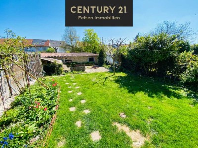 TOP-SANIERTES RMH MIT GARTEN, DOPPELGARAGE & FLEXIBLER NUTZUNG