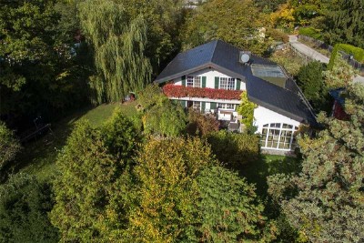 Wörthsee | Stilvolle Landhausvilla mit separater Einliegerwohnung in seenaher Lage