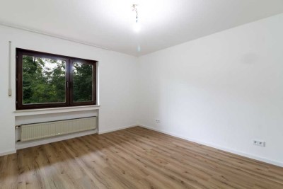Renovierte 2-Zimmer Wohnung in ruhiger Lage von Pellingen