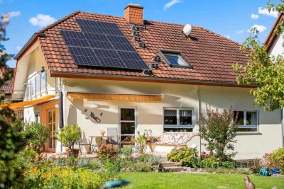 Familienidyll am Waldrand – Einfamilienhaus mit Sauna, schönem Garten und Doppelgarage