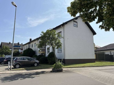 *** Ruhige 3 ZKB Erdgeschosswohnung mit Balkon in Stadtnähe von Eisenberg ***