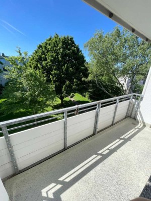 *moderne Erdgeschosswohnung*Balkon*Tageslichtbad*gute Lage*