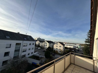 Sehr schöne 3-Zimmer Dachgeschosswohnung in Leinfelden-Echterdingen