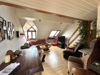 Charmante 3-Zimmer-Galerie-Wohnung mit Balkon in Top-Lage von Stuttgart-Ost