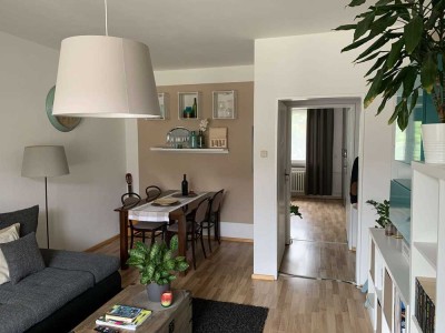 Südstadt, helle 2-Zimmer Wohnung mit Balkon