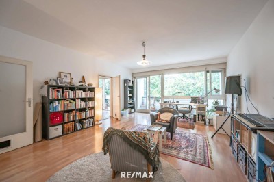 Helle 1 Zimmer-Wohnung mit West-Loggia
