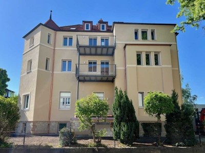 SCHÖNE 2-RAUM WOHNUNG IM 1. OG