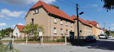 Charmante Eigentumswohnung mit Garten, Gästezimmer und Ausbaupotenzial in Großröhrsdorf - Bretnig