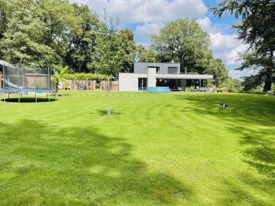 Außergewöhnliche Villa mit Ems-Blick!