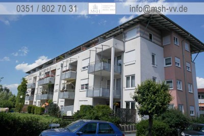 helle 3-Zimmer-Wohnung im Erdgeschoss mit Terrasse und Gartennutzung und kleiner Balkon