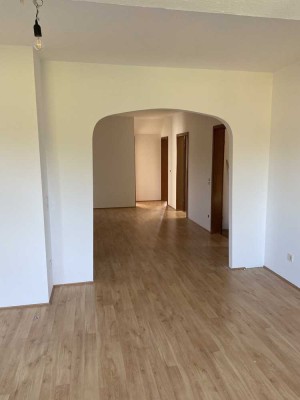 Attraktive 3-Zimmer-Wohnung mit EBK in Duisburg