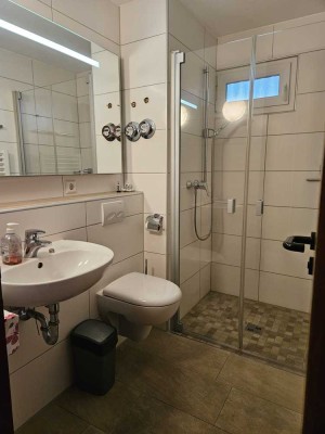 1-Raum-Wohnung mit Balkon und Einbauküche in Beuren