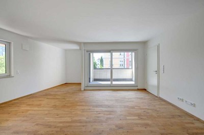 2 Zimmer-Wohnung mit Südloggia und Einbauküche